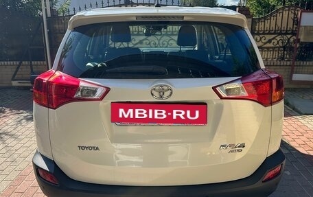 Toyota RAV4, 2013 год, 2 100 000 рублей, 2 фотография