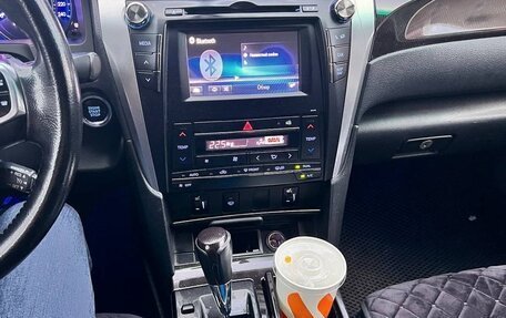 Toyota Camry, 2015 год, 1 750 000 рублей, 4 фотография