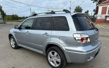 Mitsubishi Outlander III рестайлинг 3, 2007 год, 650 000 рублей, 3 фотография