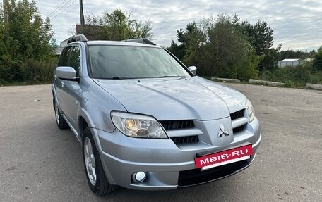 Mitsubishi Outlander III рестайлинг 3, 2007 год, 650 000 рублей, 7 фотография