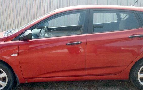 Hyundai Solaris II рестайлинг, 2012 год, 760 000 рублей, 3 фотография