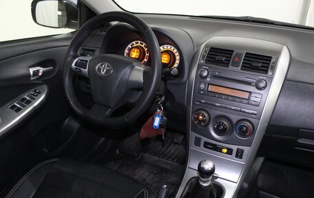 Toyota Corolla, 2011 год, 1 180 000 рублей, 18 фотография
