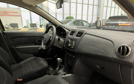 Renault Sandero II рестайлинг, 2016 год, 990 000 рублей, 13 фотография