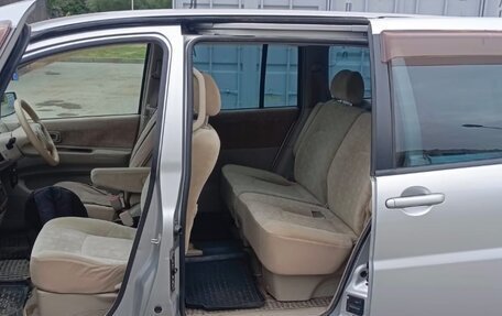 Nissan Liberty, 2001 год, 450 000 рублей, 31 фотография