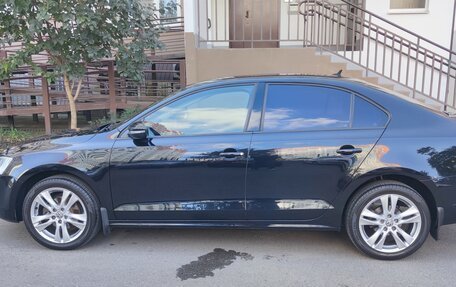Volkswagen Jetta VI, 2013 год, 950 000 рублей, 4 фотография