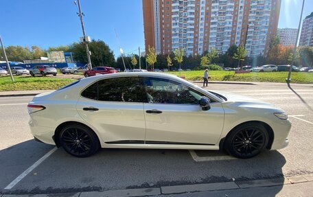 Toyota Camry, 2018 год, 3 100 000 рублей, 2 фотография