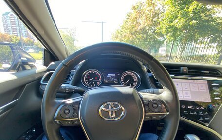 Toyota Camry, 2018 год, 3 100 000 рублей, 16 фотография