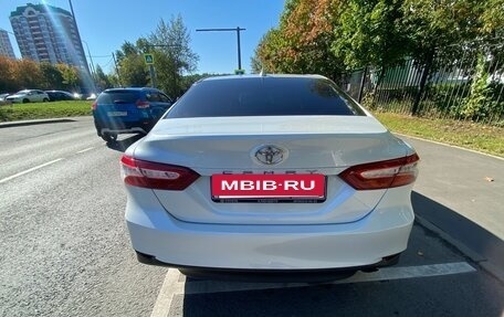 Toyota Camry, 2018 год, 3 100 000 рублей, 11 фотография