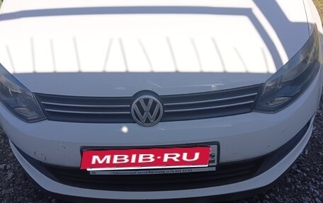 Volkswagen Polo VI (EU Market), 2012 год, 670 000 рублей, 1 фотография