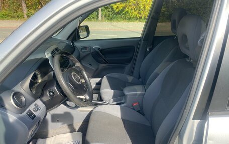 Toyota RAV4, 2003 год, 769 000 рублей, 17 фотография