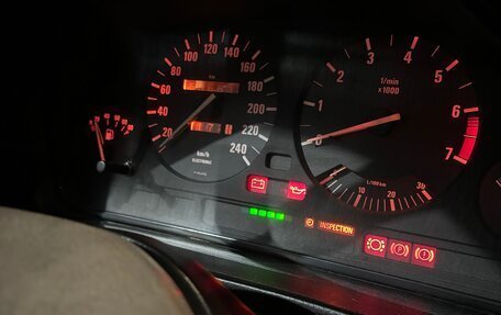 BMW 5 серия, 1992 год, 430 000 рублей, 11 фотография