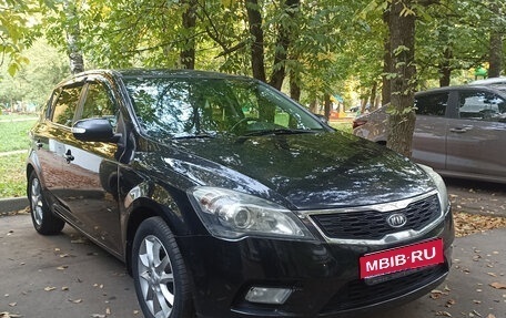 KIA cee'd I рестайлинг, 2011 год, 900 000 рублей, 1 фотография