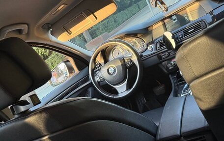 BMW 5 серия, 2011 год, 1 800 000 рублей, 13 фотография