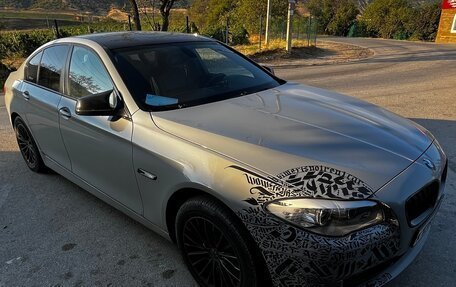 BMW 5 серия, 2011 год, 1 800 000 рублей, 12 фотография
