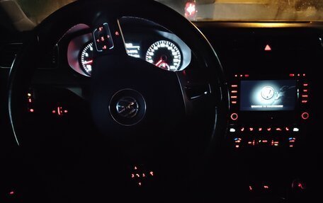 Volkswagen Jetta VI, 2012 год, 1 000 000 рублей, 12 фотография