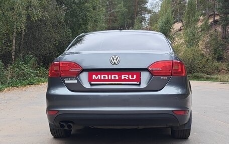 Volkswagen Jetta VI, 2012 год, 1 000 000 рублей, 5 фотография