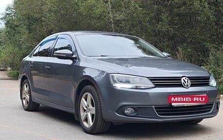 Volkswagen Jetta VI, 2012 год, 1 000 000 рублей, 3 фотография