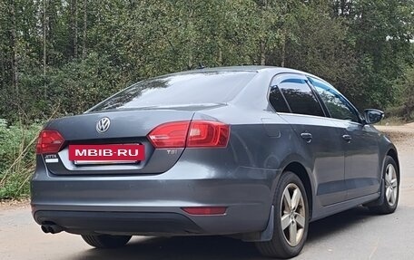 Volkswagen Jetta VI, 2012 год, 1 000 000 рублей, 4 фотография