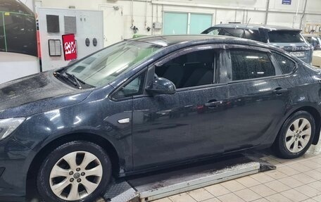 Opel Astra J, 2013 год, 660 000 рублей, 4 фотография