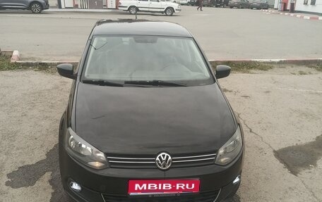 Volkswagen Polo VI (EU Market), 2013 год, 930 000 рублей, 1 фотография