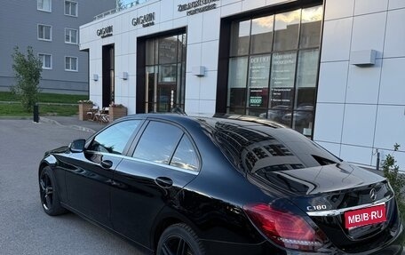 Mercedes-Benz C-Класс, 2019 год, 2 450 000 рублей, 1 фотография