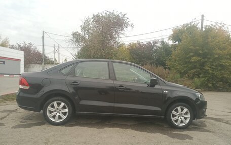 Volkswagen Polo VI (EU Market), 2013 год, 930 000 рублей, 3 фотография