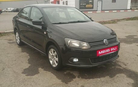 Volkswagen Polo VI (EU Market), 2013 год, 930 000 рублей, 2 фотография