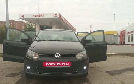 Volkswagen Polo VI (EU Market), 2013 год, 930 000 рублей, 28 фотография