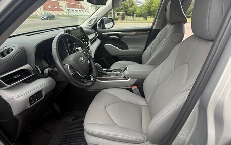 Toyota Highlander, 2021 год, 4 300 000 рублей, 12 фотография