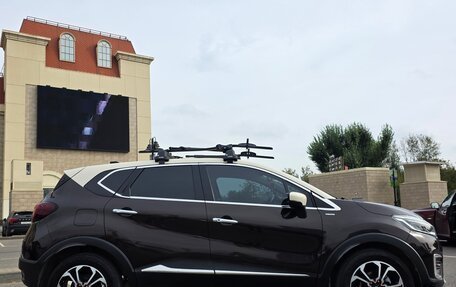 Renault Kaptur I рестайлинг, 2017 год, 1 800 000 рублей, 2 фотография