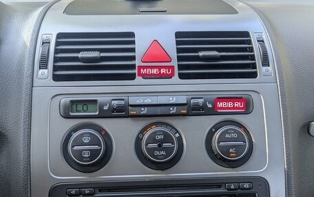 Volkswagen Touran III, 2009 год, 1 250 000 рублей, 3 фотография