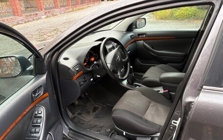 Toyota Avensis III рестайлинг, 2008 год, 830 000 рублей, 8 фотография