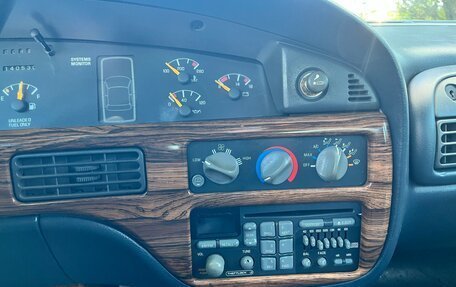 Pontiac Bonneville IX, 1992 год, 475 000 рублей, 14 фотография