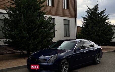 Nissan Skyline, 2004 год, 798 000 рублей, 2 фотография