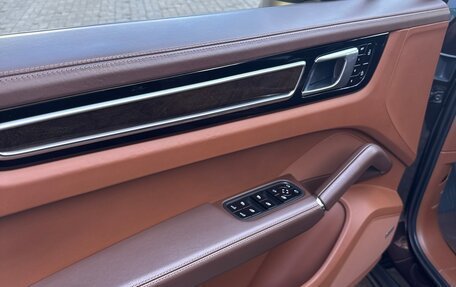 Porsche Cayenne III, 2019 год, 7 500 000 рублей, 8 фотография
