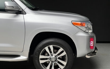Toyota Land Cruiser 200, 2015 год, 3 700 000 рублей, 7 фотография