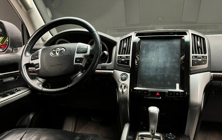 Toyota Land Cruiser 200, 2015 год, 3 700 000 рублей, 21 фотография