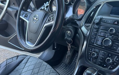 Opel Astra J, 2011 год, 700 000 рублей, 3 фотография