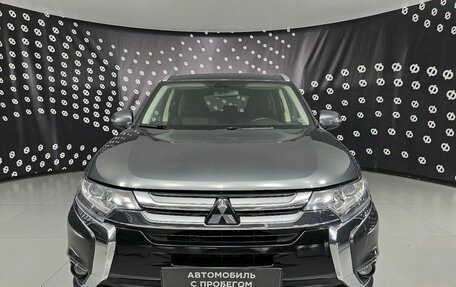 Mitsubishi Outlander III рестайлинг 3, 2018 год, 2 057 000 рублей, 2 фотография