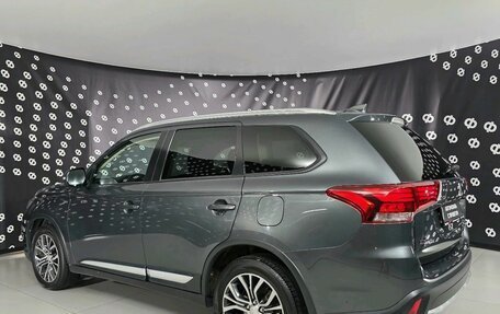 Mitsubishi Outlander III рестайлинг 3, 2018 год, 2 057 000 рублей, 7 фотография