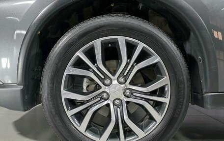 Mitsubishi Outlander III рестайлинг 3, 2018 год, 2 057 000 рублей, 29 фотография