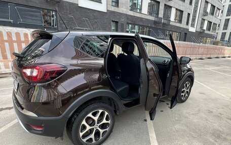 Renault Kaptur I рестайлинг, 2020 год, 1 700 000 рублей, 9 фотография