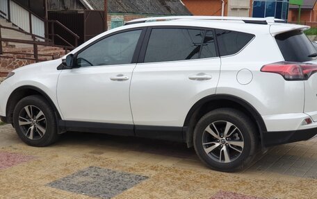 Toyota RAV4, 2019 год, 3 000 000 рублей, 5 фотография