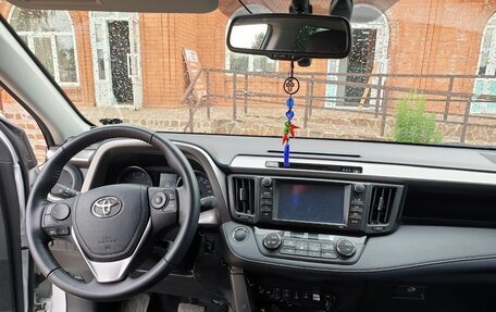 Toyota RAV4, 2019 год, 3 000 000 рублей, 15 фотография