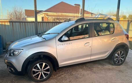 Renault Sandero II рестайлинг, 2019 год, 1 100 000 рублей, 6 фотография