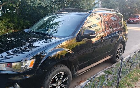 Mitsubishi Outlander III рестайлинг 3, 2010 год, 980 000 рублей, 11 фотография