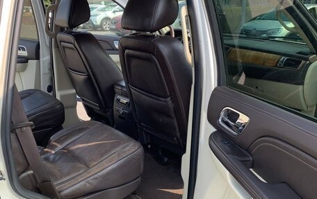 Cadillac Escalade III, 2011 год, 1 850 000 рублей, 10 фотография