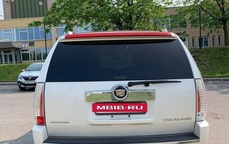 Cadillac Escalade III, 2011 год, 1 850 000 рублей, 4 фотография