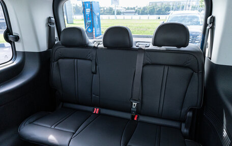 Hyundai Staria, 2025 год, 8 990 000 рублей, 31 фотография