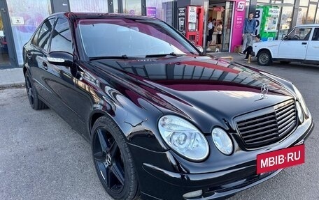 Mercedes-Benz E-Класс, 2004 год, 1 000 000 рублей, 5 фотография